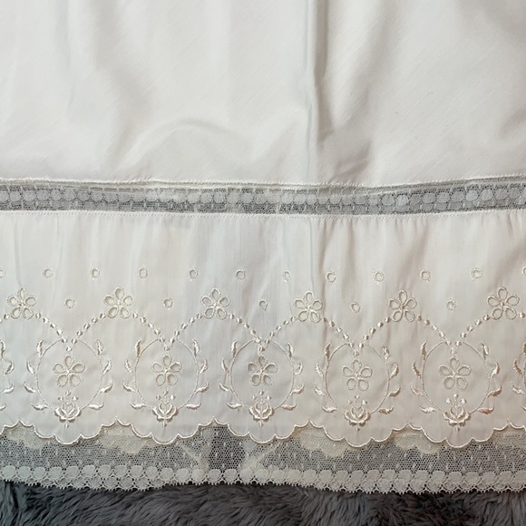 Vintage barbizon 1950s 1960s nylon laced slip - Picture 2 of 8